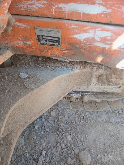 Ekskavator "DX 420LC"