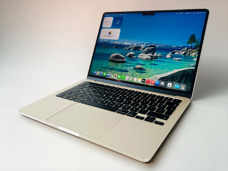 КАТО НОВ! Apple MacBook Air 13 M2 8RAM 256GB Starlight 65 ЗАРЯДА! Гаранция!