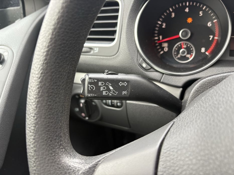 Vând Golf 6 1.2TSI 105 CP