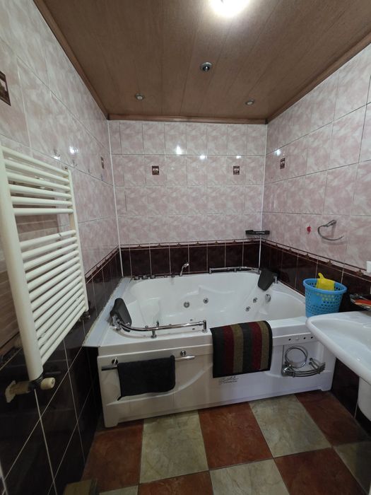 Сдаётся трехкомнатная квартира