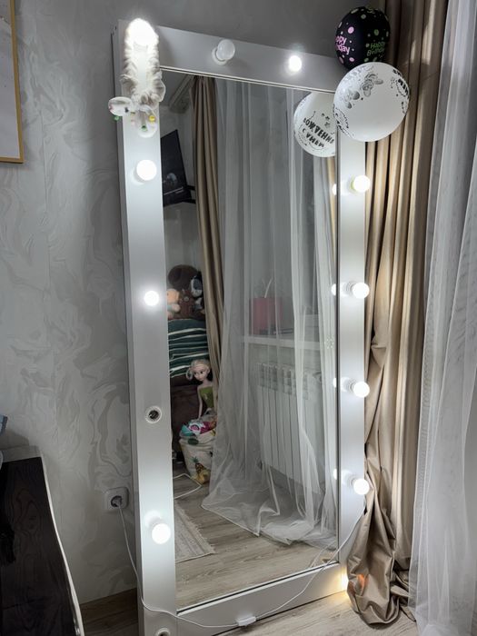 Продам зеркало срочно