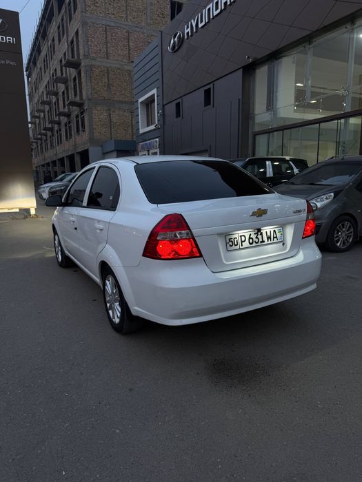 Chevrolet Nexia 3 poz-3 sotiladi