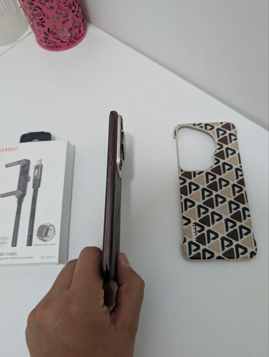 Huawei Pura 70 Ultra global versiya 2 la imei utgan
