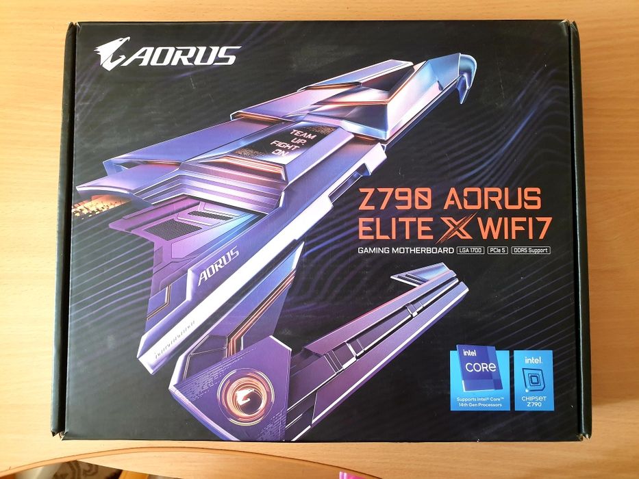 Продам материнскую плату DDR4,DDR5 LGA1700 + проц 13400F