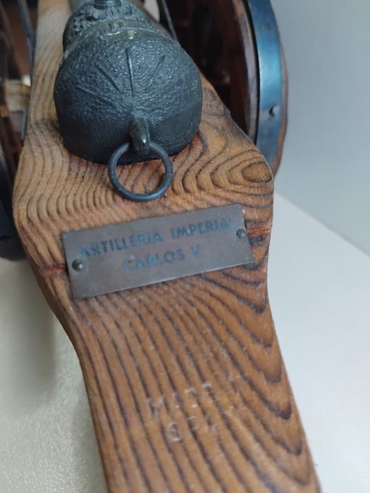 Стари макети на Испанки оръдия