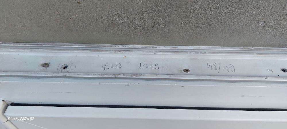 Vând geam termopan dubla deschidere si oscilobatant.