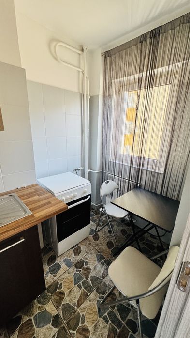 De inchiriat garsoniera zona Bârcă sector 5