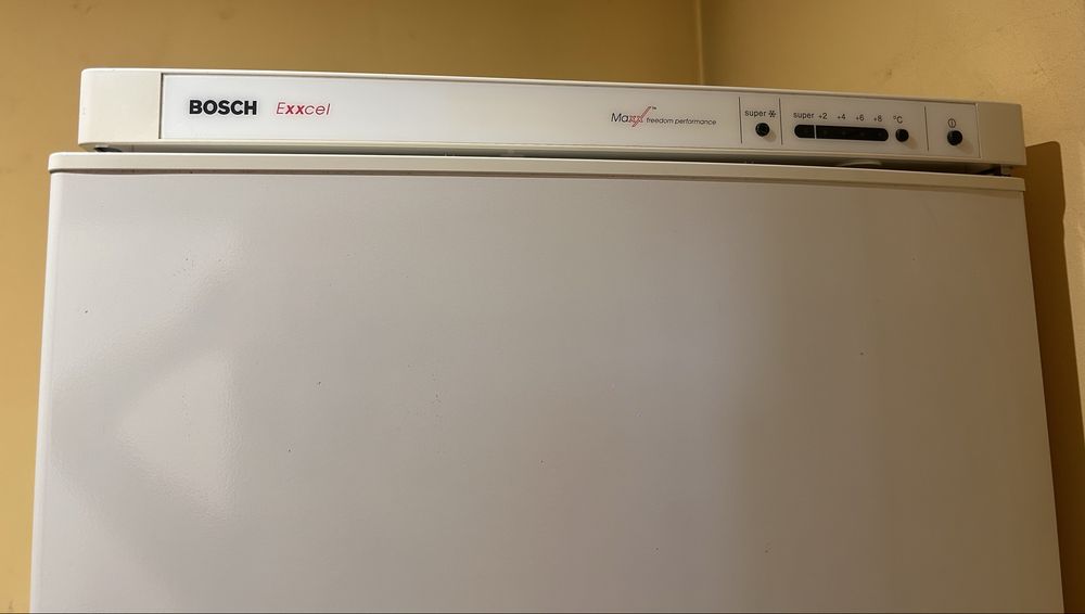 Хладилник с фризер Bosch Exxcel KGV32423GB/03 – Made in Germany