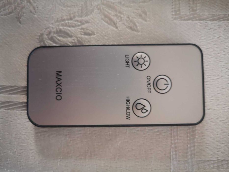 Арома дифузер със сменящи се светлини