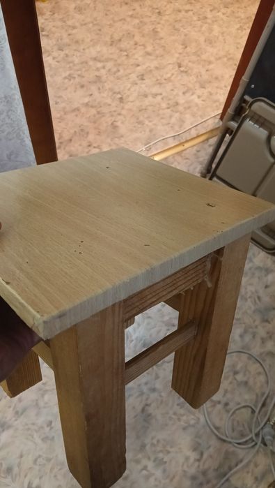 Продам казахский стол недорого