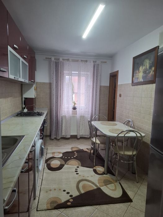 Vand apartament 3 camere Gherla, 70mp