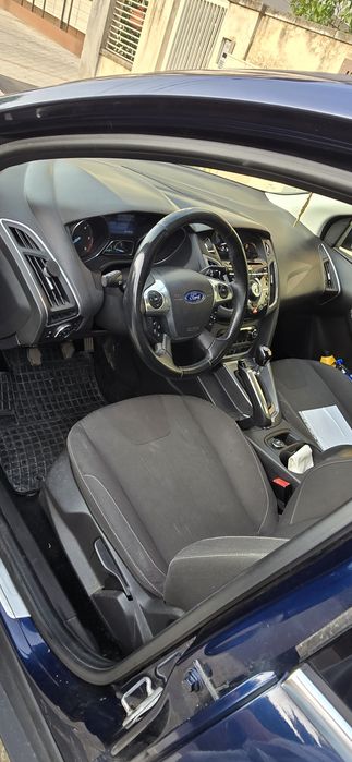 Vând Ford Focus 2012