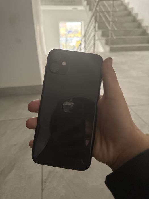 Black Iphone 11 обмен