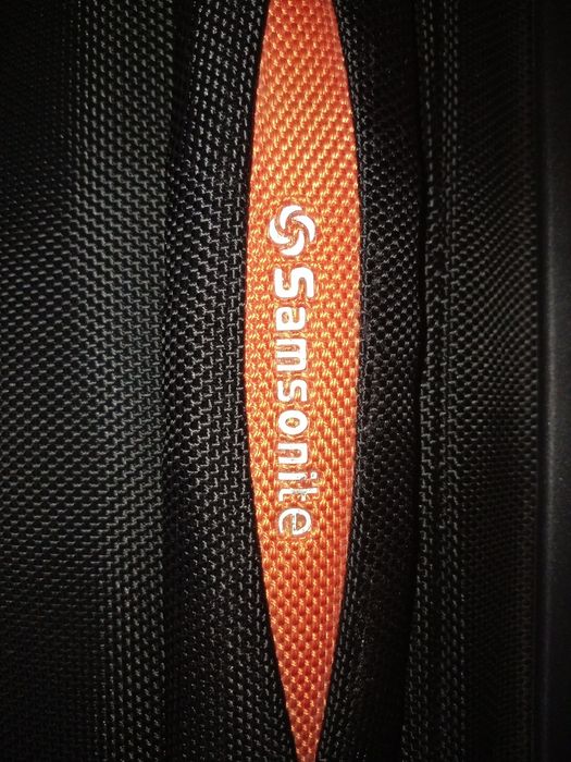 Фирменный чемодан Samsonite и другие