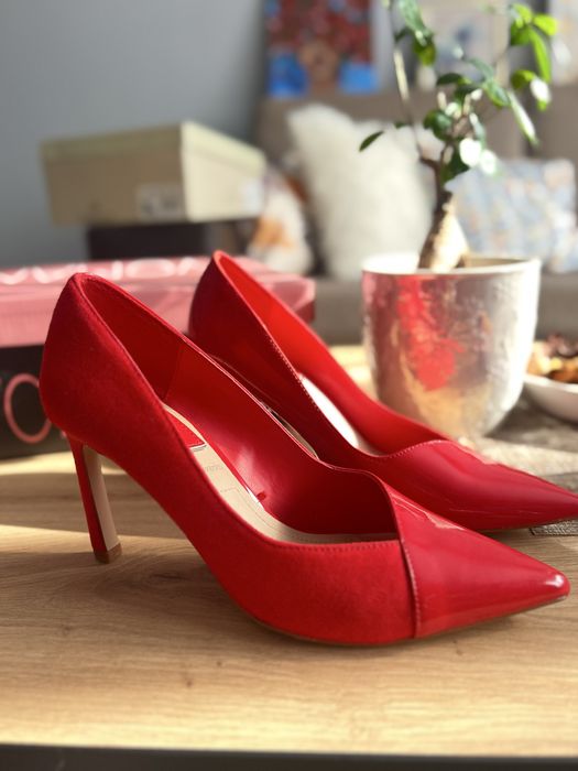 Дамски обувки на ток