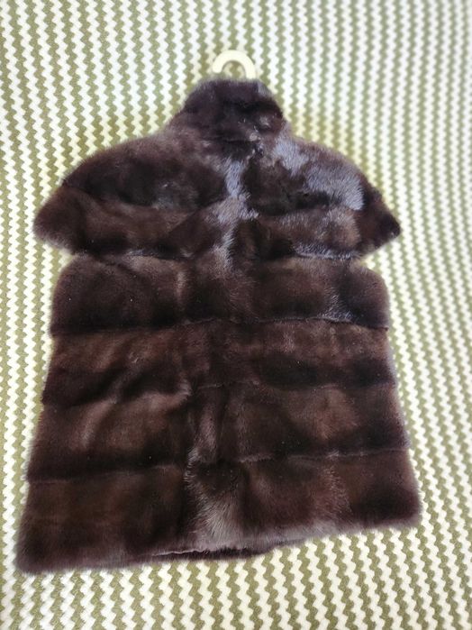 Продается эксклюзивная женская норковая жилетка Nafa Mink
