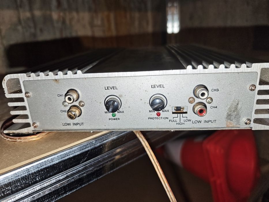 Бас каса blaupunkt и усилвател