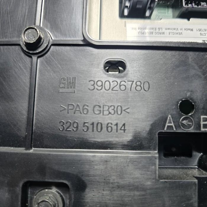 Navigatie multimedia cu ecran si silverbox Opel Astra K