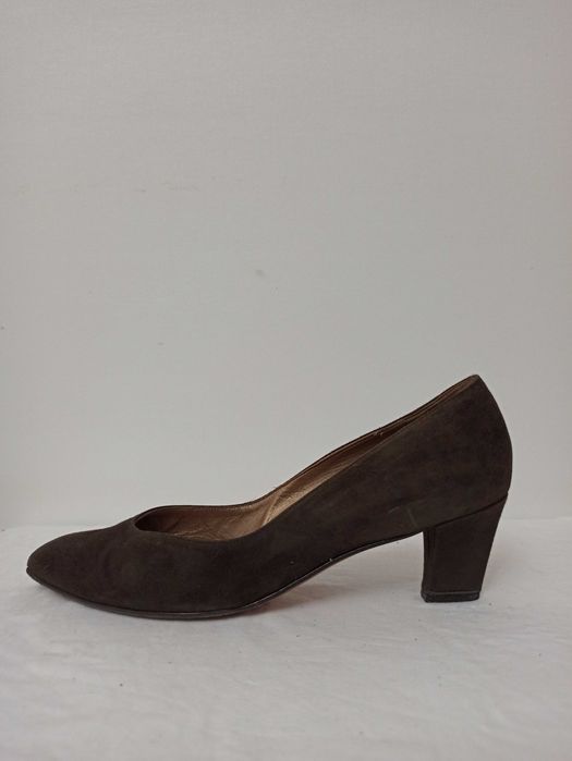 Pantofi BALLY  din piele intoarsa marimea 5 1/2