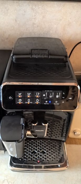 Кафе автомат Philips EP3241/50