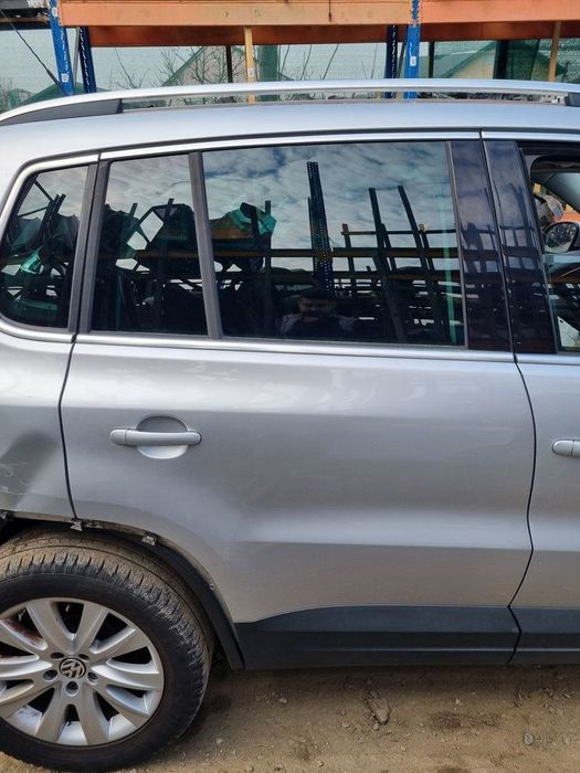 Usa Dreapta Spate Volkswagen Tiguan 5N 2007 - 2011 SUV 4 Usi SILVER (1481)