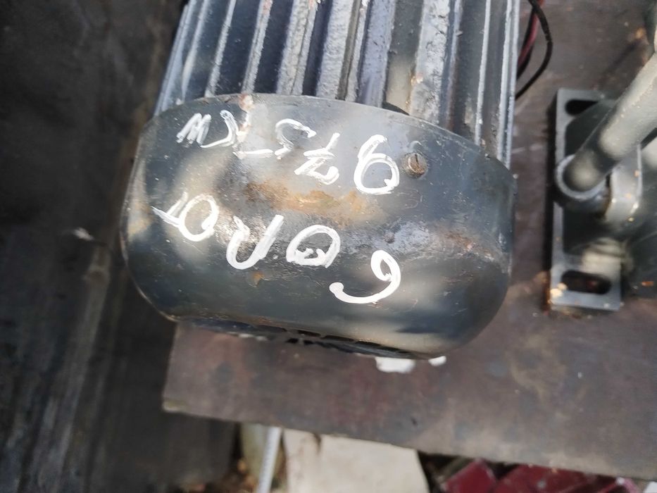 MotoReductor raport 60 de rotații putere 0,75 kw
