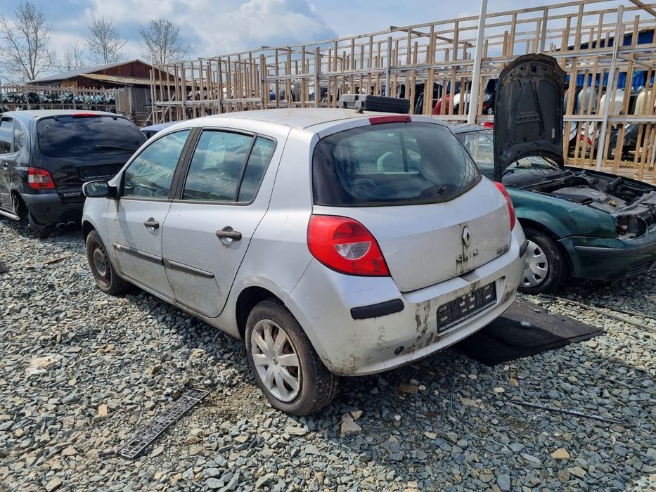 Dezmembrari  Renault CLIO 3  2005  > 0000 1.4 16V Benzina