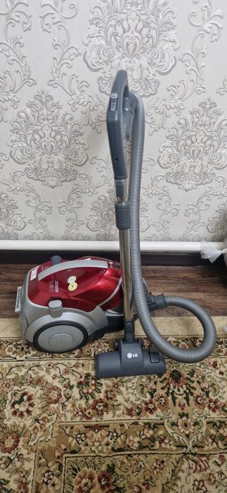 Пылесос от LG 2000W