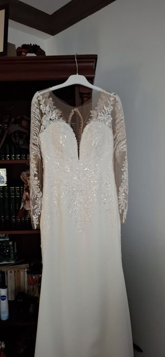 Rochie mireasa sirena