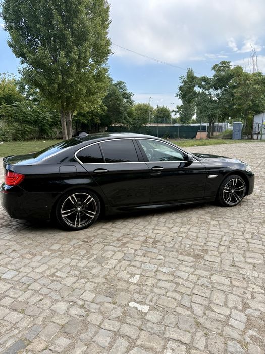 BMW F10 530d 2011 • Packet M