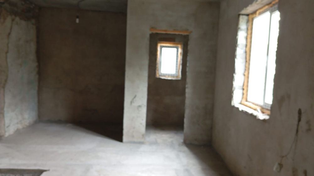 Продам дом не достроенный