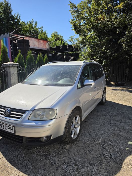 Vand wv Touran 2004 2.0 tdi 7 locuri Automat