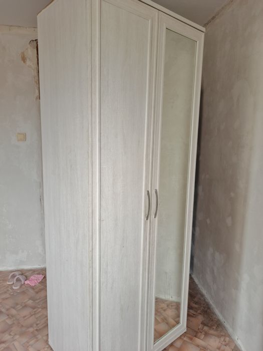 Продам шифоньер в хорошем состоянии.