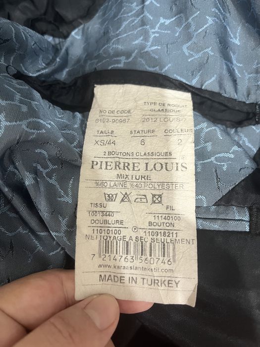 Классический костюм