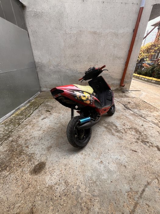 Скутер Malaguti  F12