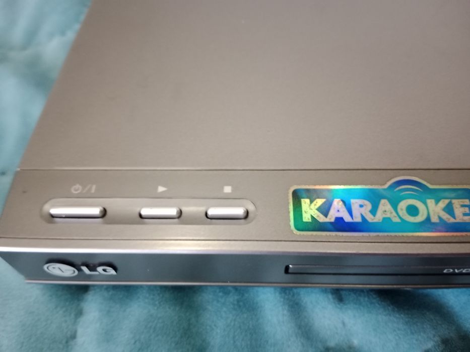 Продам DVD караоке LG