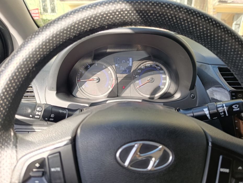 Продам хундай акцент 2015 года