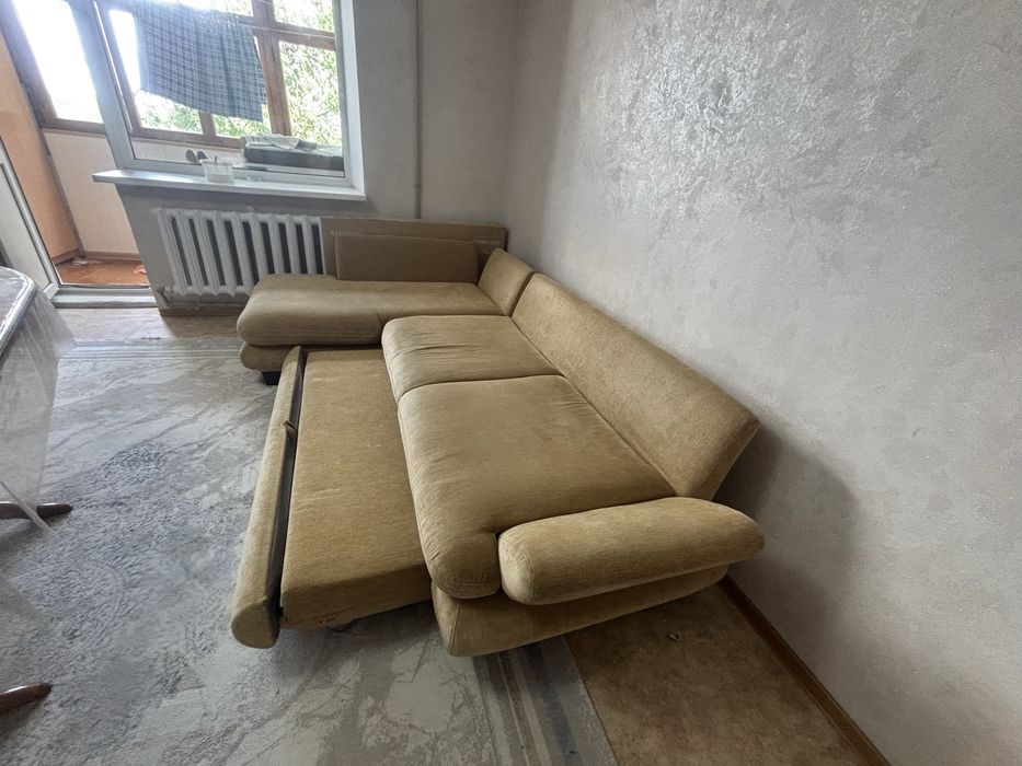 Продам угловой диван