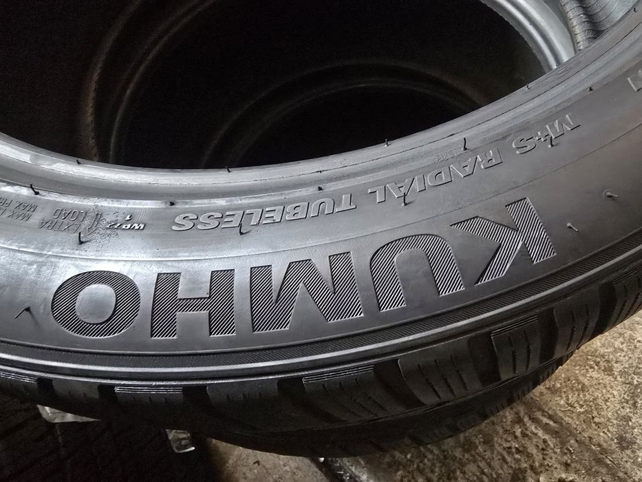 Kumho 235/45 R19 99V MS iarnă
