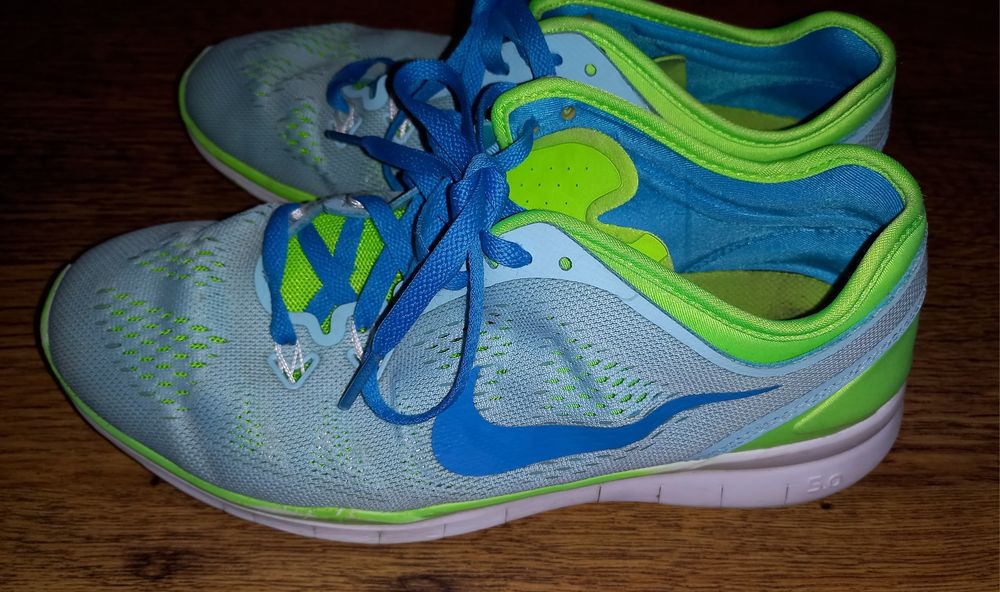 Маратонки Найк 38 и 39 номер
