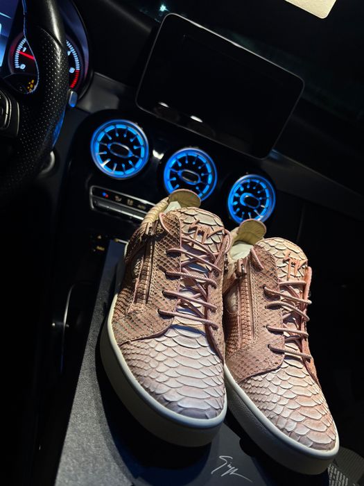 Женски обувки GIUSEPPE ZANOTTI 37