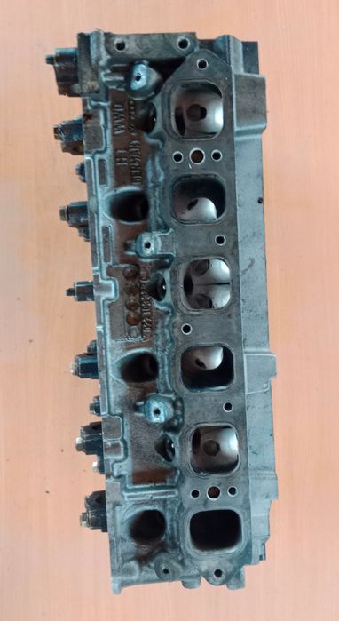 Двигатель по запчастям