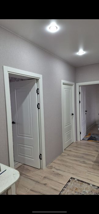 Наклейка обоев покраска стен