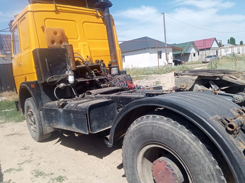 Продам тягач супер Маз 2003г.