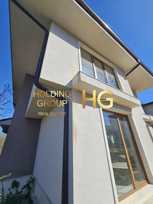 Продава се Къща в с. Звездица, Област Варна - 330 кв.м за 622 €/кв.м - Снимка #4