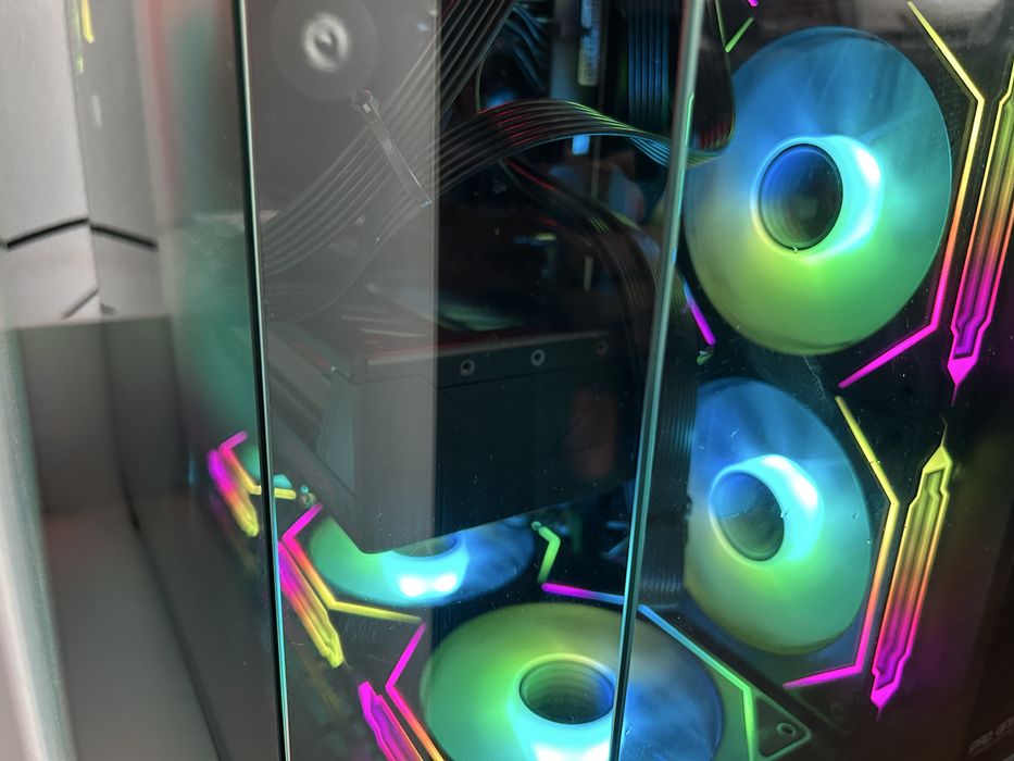 Placă video Sapphire Pulse AMD Radeon RX 9070 XT 16GB – ca nouă