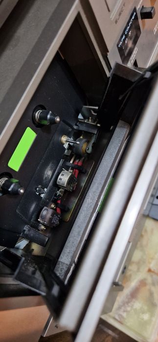 Sistem audio Akai