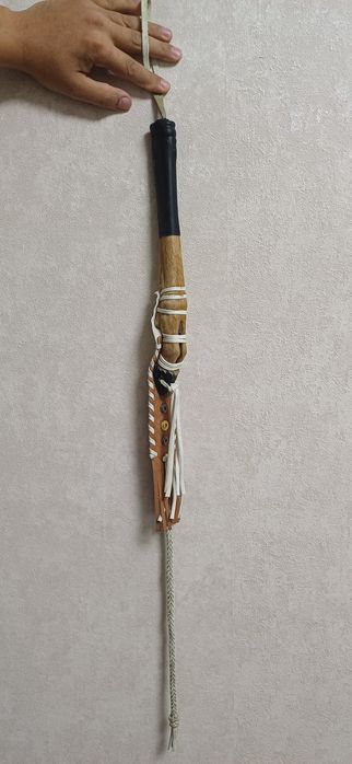 Продам еликтин туягымен  камшы