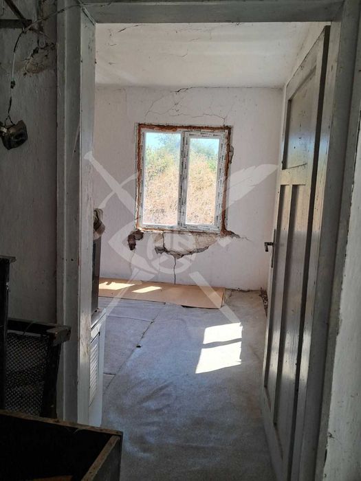 Продава се Къща в Карнобат - 80 кв.м за 250 €/кв.м - Снимка #3