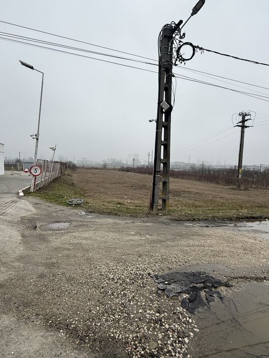 Inchiriez / Vand teren 3500 mp